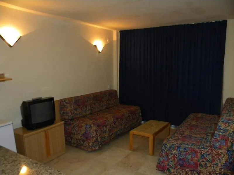 Apartments Varadero サロウ